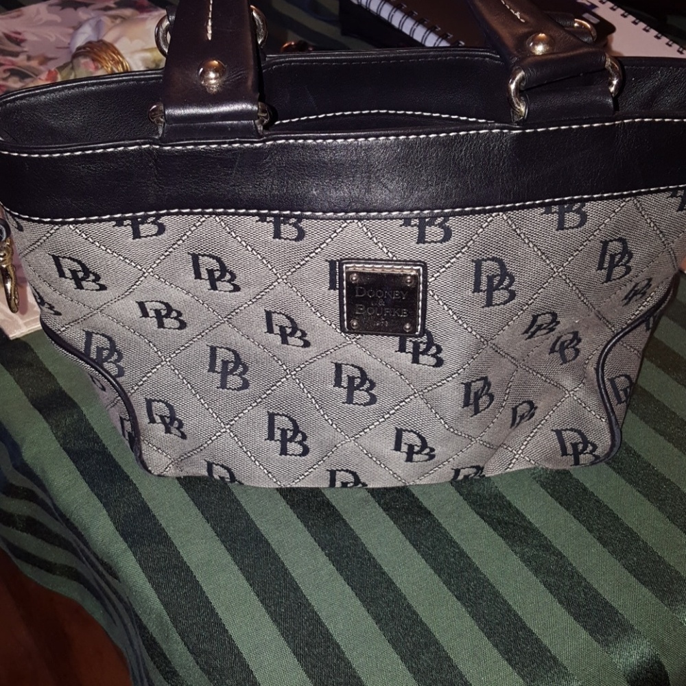 Dooney & Bourke Handbag